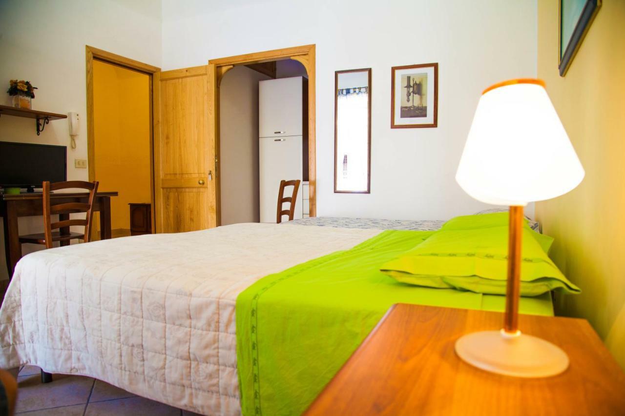 Bed & Breakfast Il Castellino Santo Stefano di Camastra Extérieur photo