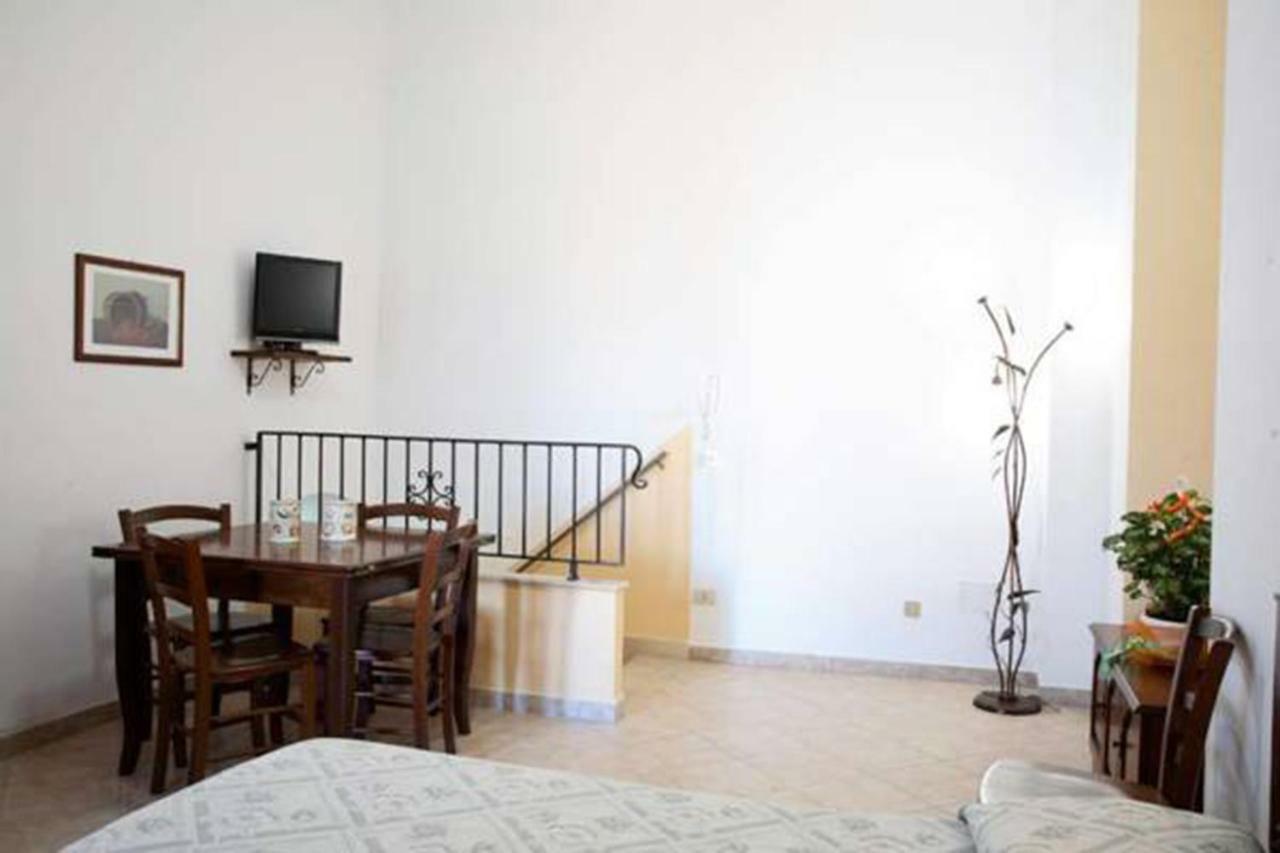 Bed & Breakfast Il Castellino Santo Stefano di Camastra Extérieur photo